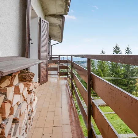 2 Bedroom Awesome In Lusiana